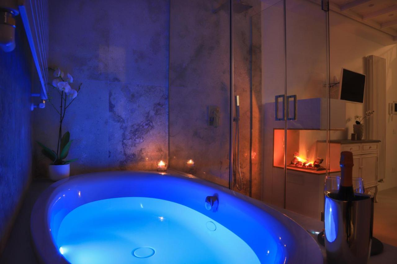 Palazzo Stapane Home Suite 9 - Luxury Living モノーポリ エクステリア 写真