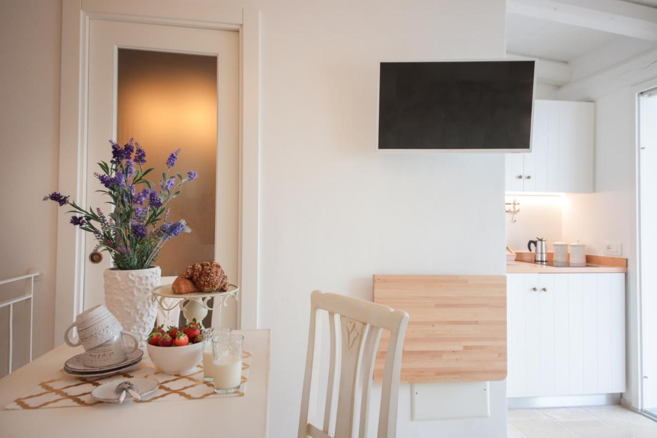 Palazzo Stapane Home Suite 9 - Luxury Living モノーポリ エクステリア 写真