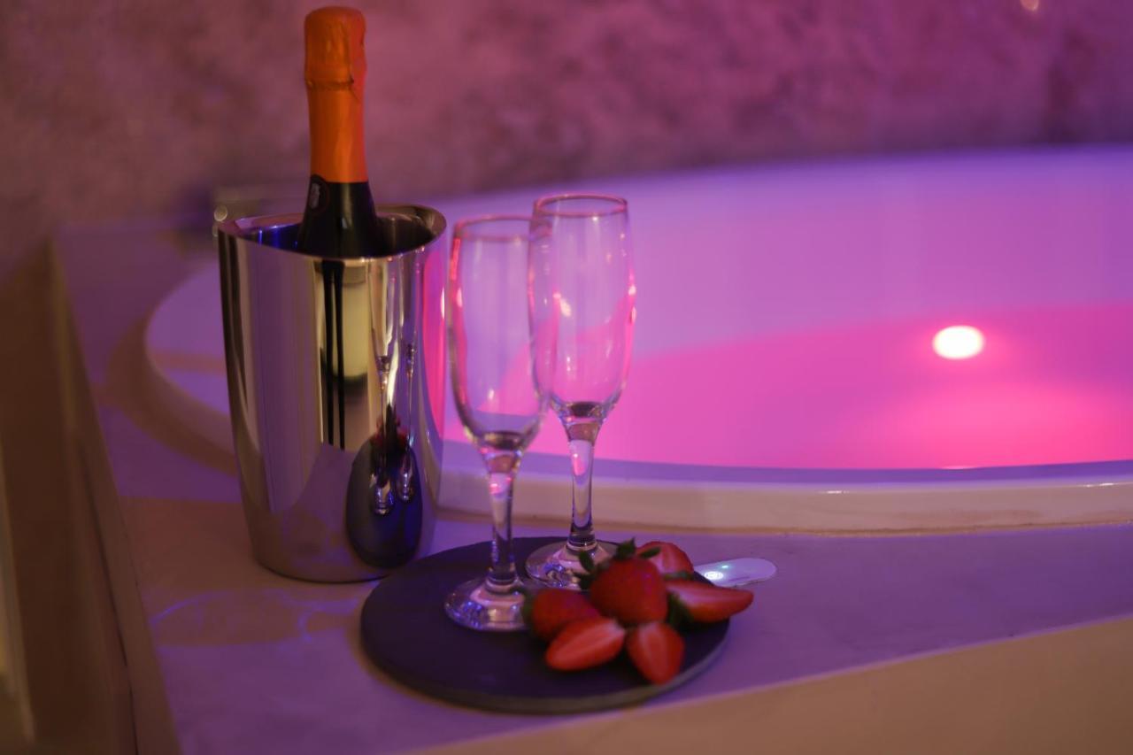 Palazzo Stapane Home Suite 9 - Luxury Living モノーポリ エクステリア 写真